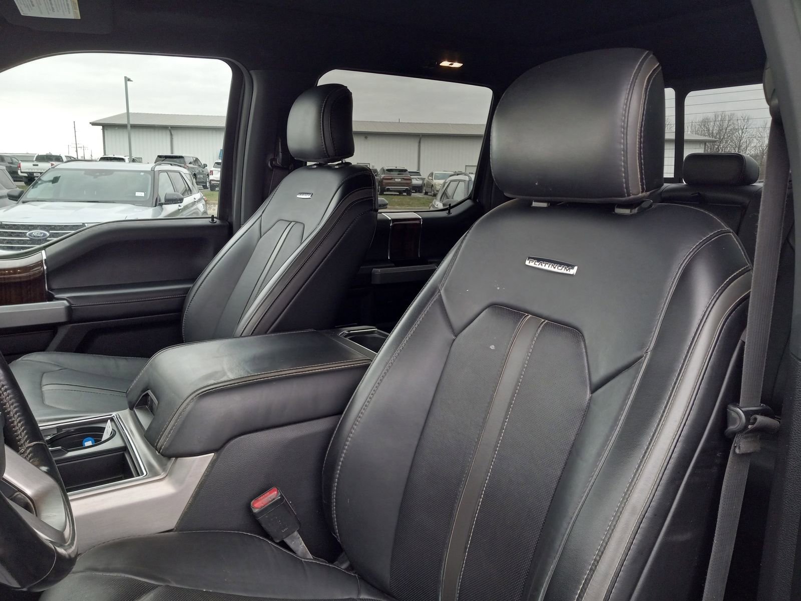 Used 2017 Ford F250 Platinum w/ Platinum Ultimate Package AWD/4WD image 12