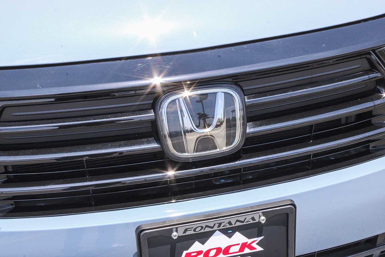 Used 2024 Honda Odyssey Sport image 5