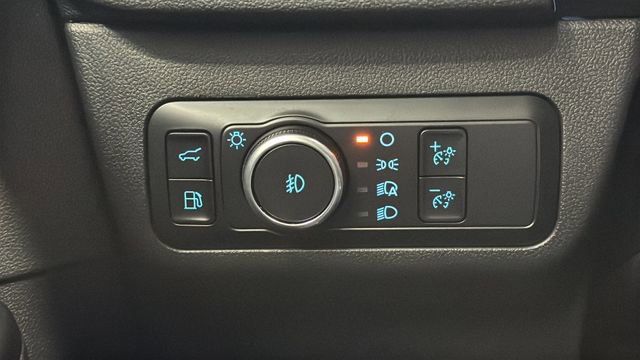 Used 2023 Ford Escape ST-Line Elite w/ Premium Technology Package AWD/4WD image 32
