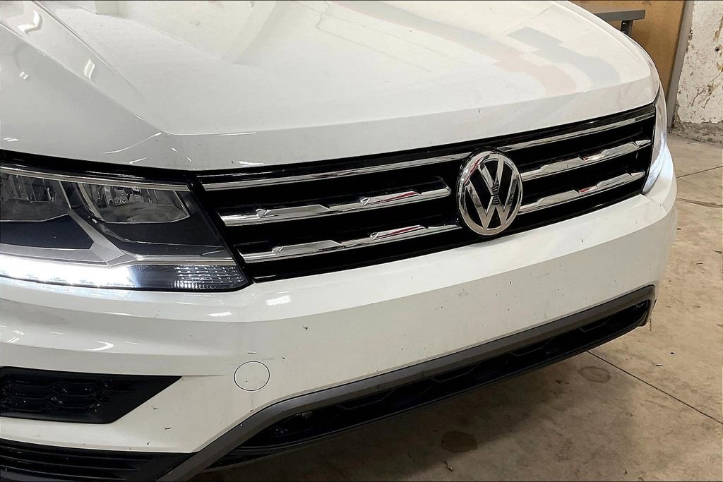 Used 2021 Volkswagen Tiguan SE image 26