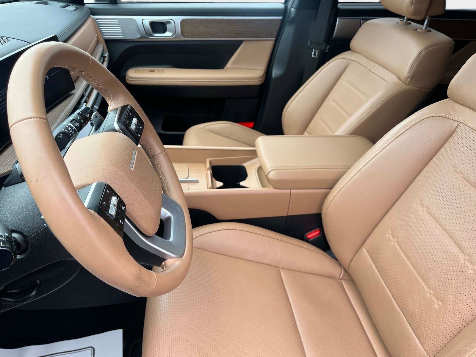 Used 2025 Hyundai Santa Fe Limited image 21