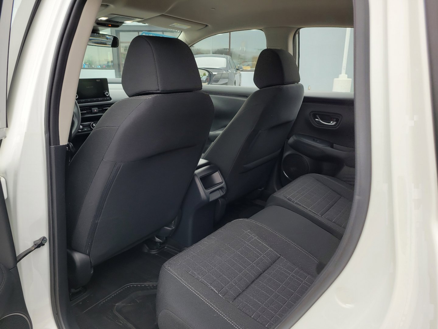 Certified 2025 Honda HR-V LX image 12