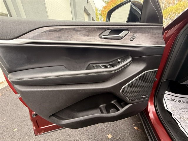 Used 2021 Jeep Grand Cherokee L Limited image 41