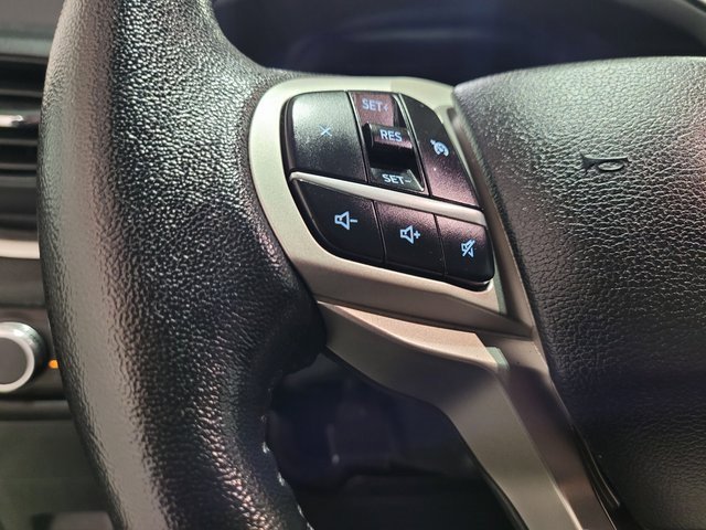 Used 2021 Ford Explorer XLT image 34