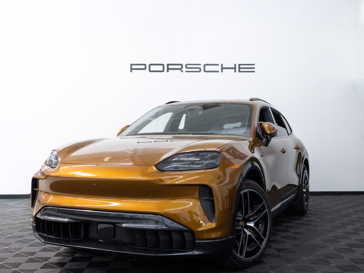 New 2026 Porsche Cayenne Electric AWD/4WD image 1