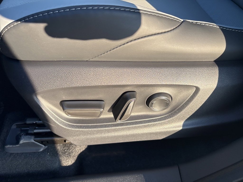 New 2026 Subaru Solterra Premium image 21