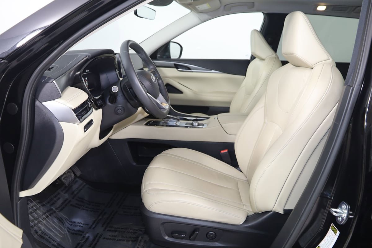 Used 2023 INFINITI QX60 Luxe w/ Cargo Package AWD/4WD image 12