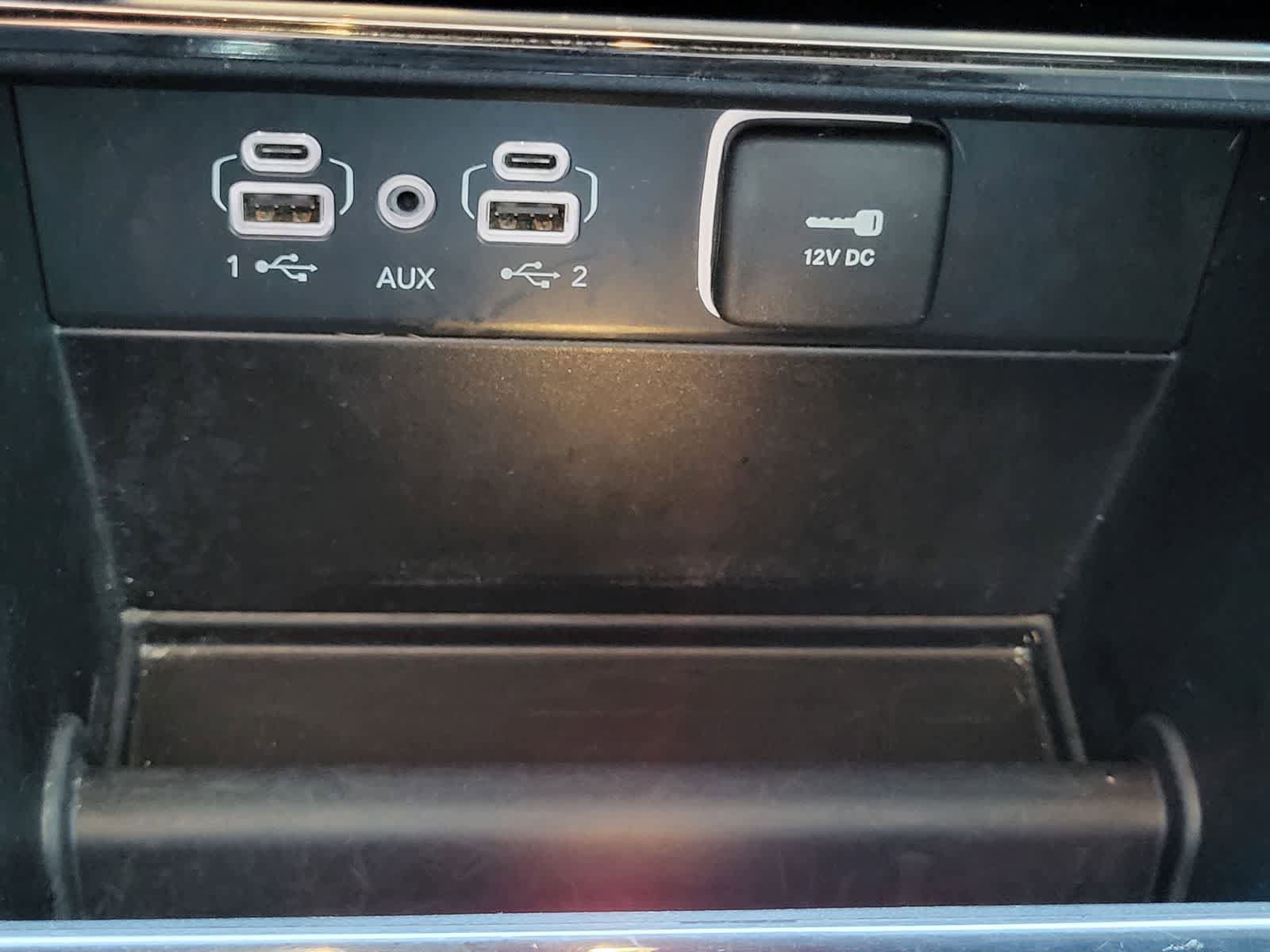 Used 2024 Jeep Grand Cherokee Laredo X AWD/4WD image 25