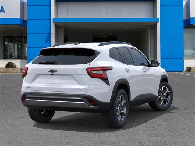 New 2025 Chevrolet Trax LT w/ Sunroof Package image 4