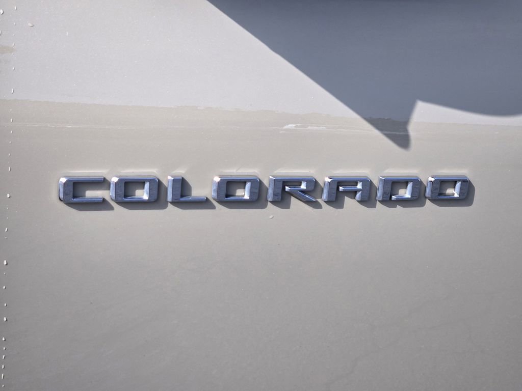 Used 2024 Chevrolet Colorado ZR2 w/ Technology Package AWD/4WD image 10