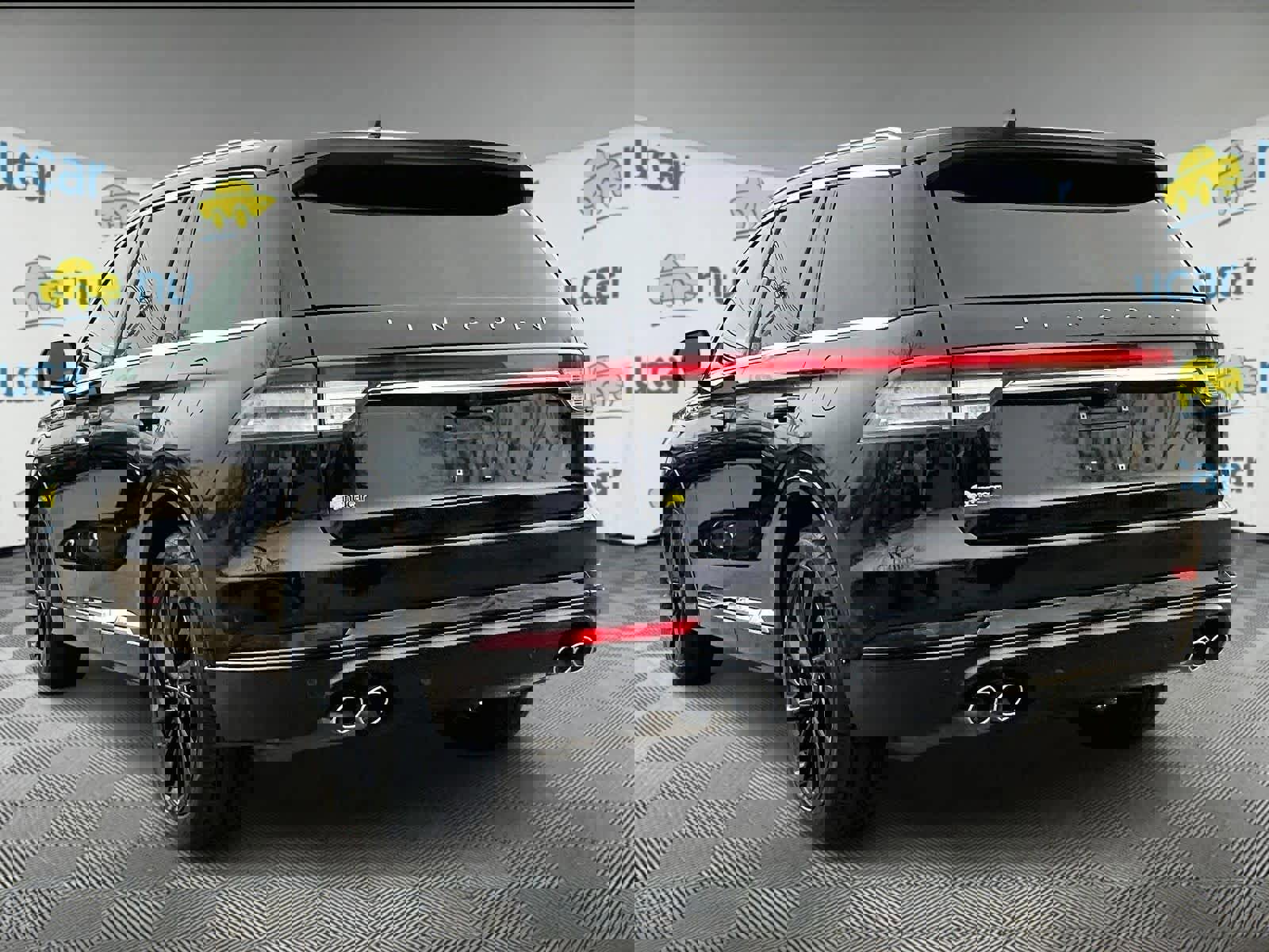 Used 2022 Lincoln Aviator Reserve w/ Equipment Group 201A image 4