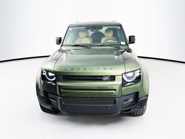 New 2026 Land Rover Defender 130 X-Dynamic SE AWD/4WD image 2