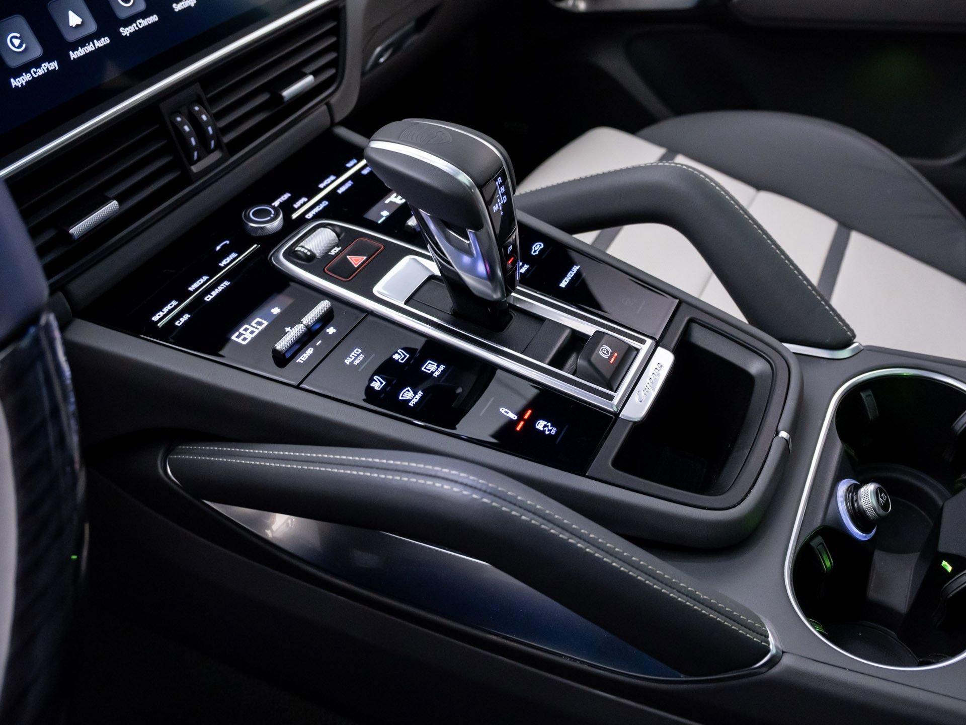 Certified 2023 Porsche Cayenne Turbo S image 13