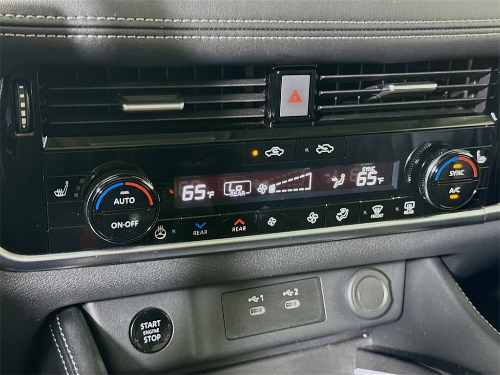 Certified 2024 Nissan Rogue Platinum w/ Platinum Premium Package image 10