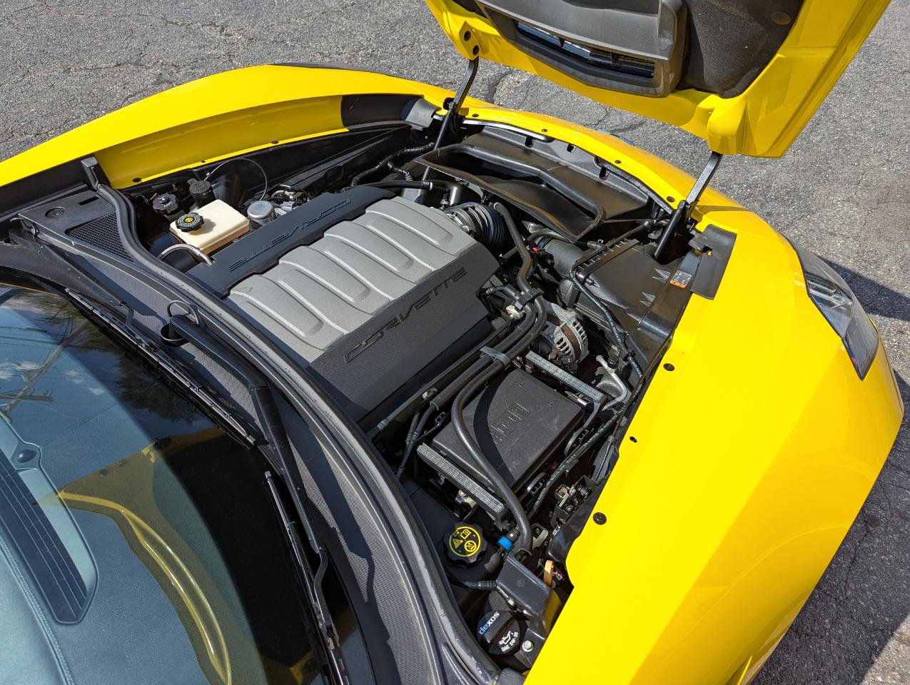 Used 2015 Chevrolet Corvette Stingray Convertible w/ 2LT Preferred Equipment Group RWD image 45