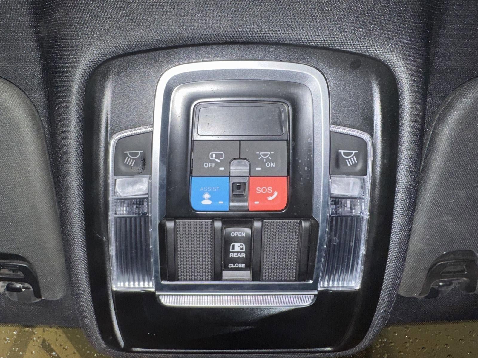 Used 2025 RAM 1500 Laramie AWD/4WD image 25