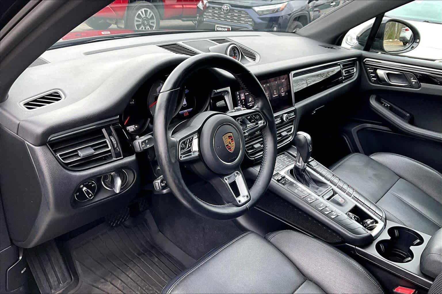 Used 2021 Porsche Macan S AWD/4WD image 17