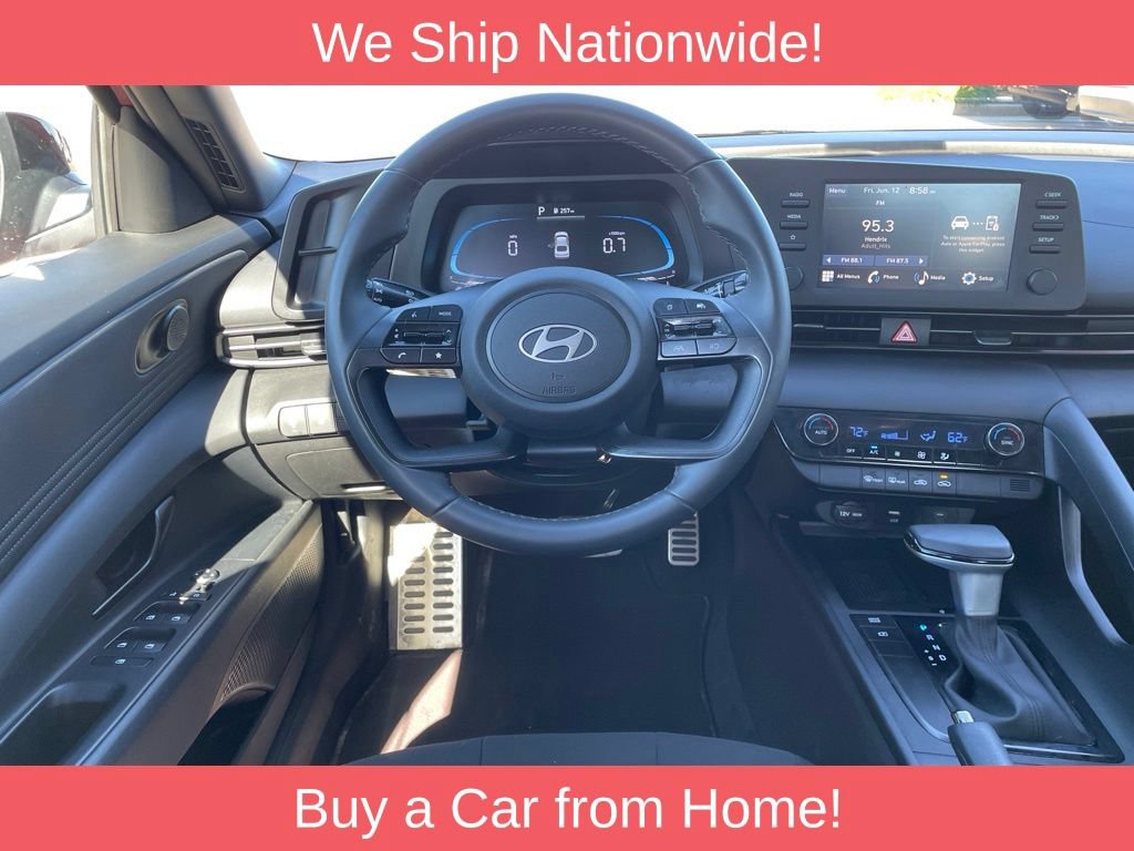 Used 2025 Hyundai Elantra Sport FWD image 12
