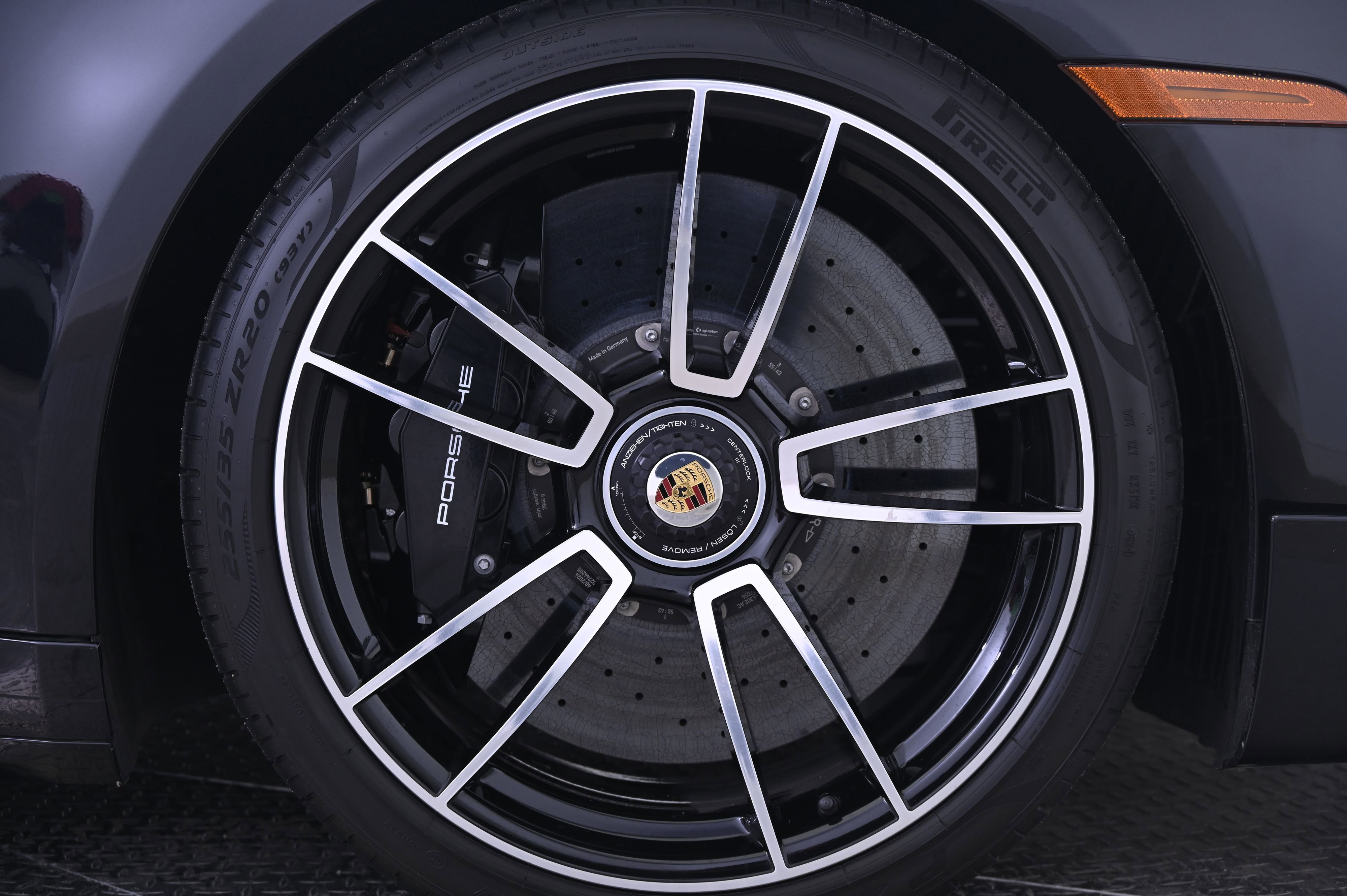 Certified 2025 Porsche 911 Turbo image 14