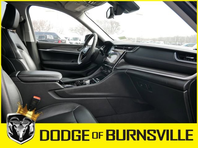 Used 2023 Jeep Grand Cherokee Limited image 15