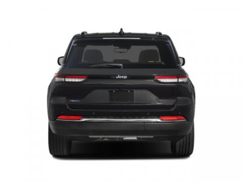 Used 2022 Jeep Grand Cherokee Summit w/ Advanced Protech Group IV AWD/4WD image 10
