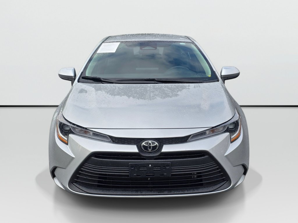 Used 2025 Toyota Corolla LE FWD image 9