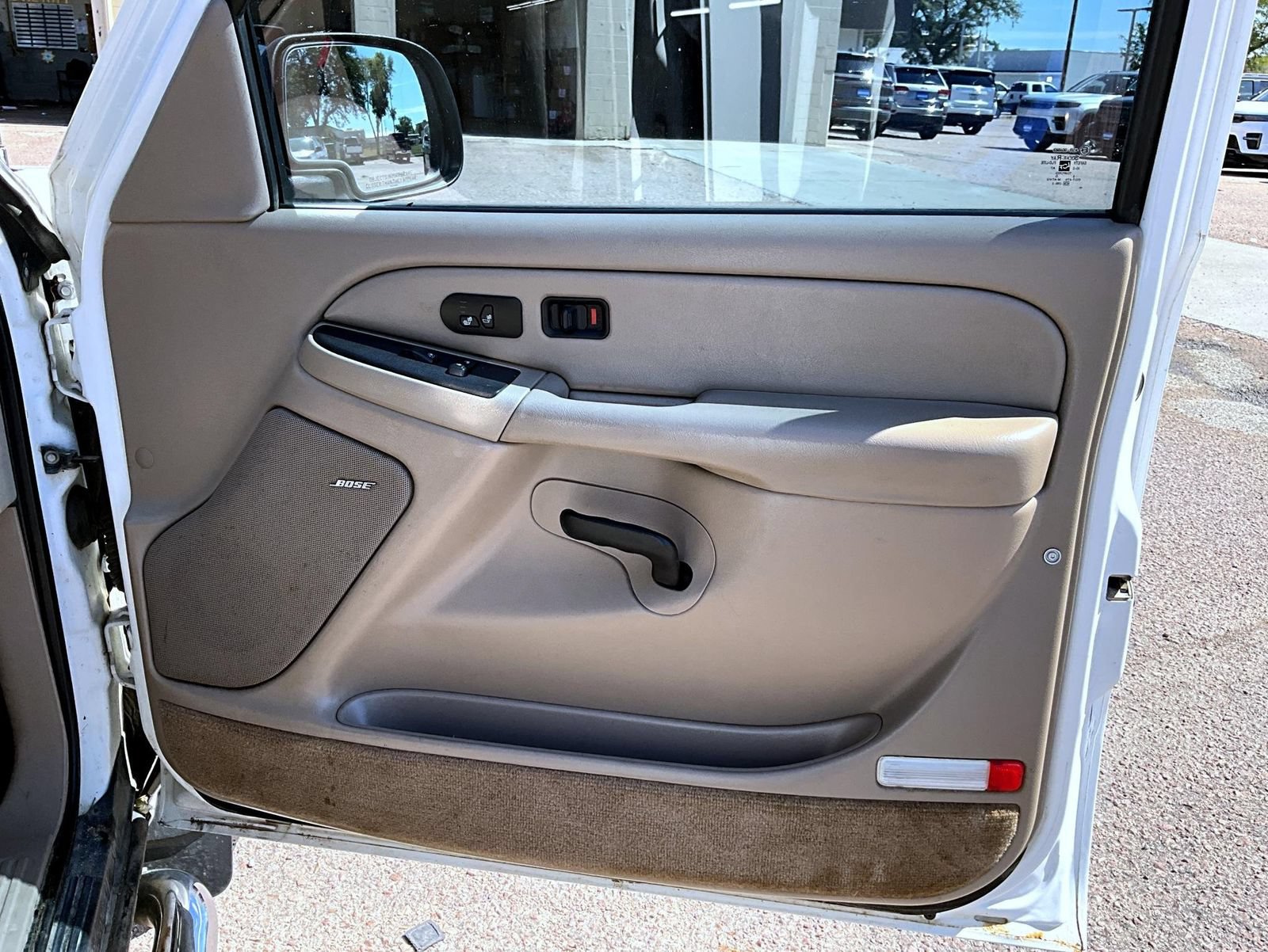 Used 2005 Chevrolet Avalanche Z71 w/ Sun And Sound Package AWD/4WD image 17