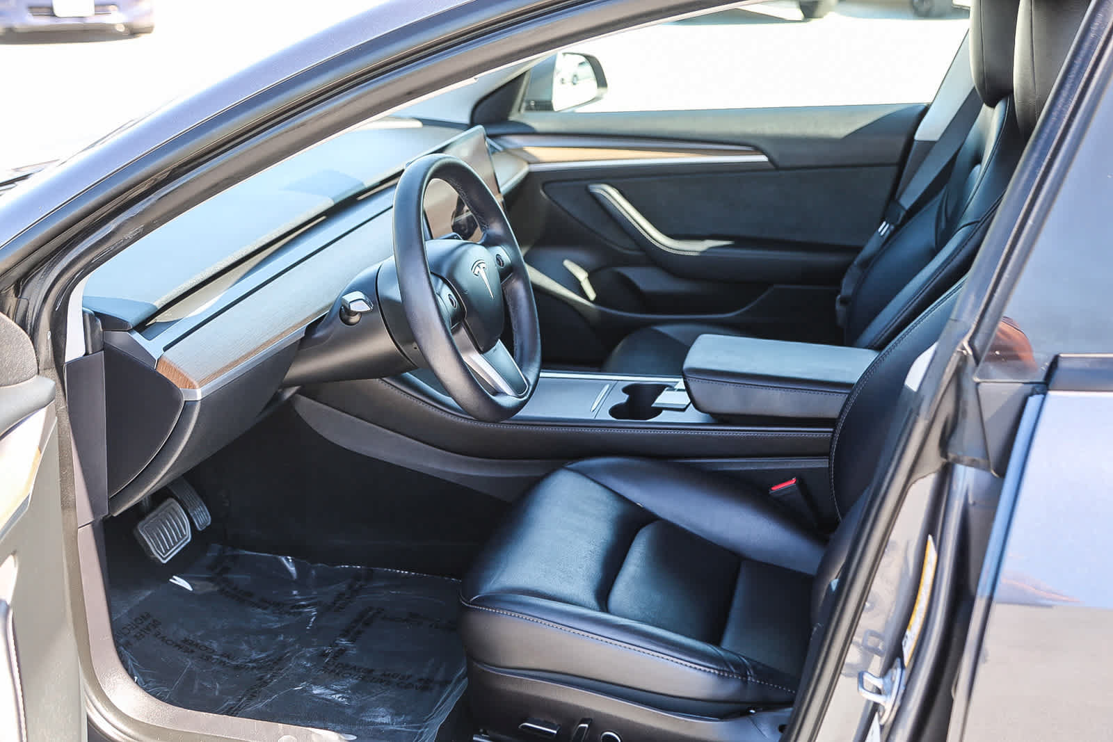 Used 2023 Tesla Model 3 Standard Range RWD image 17