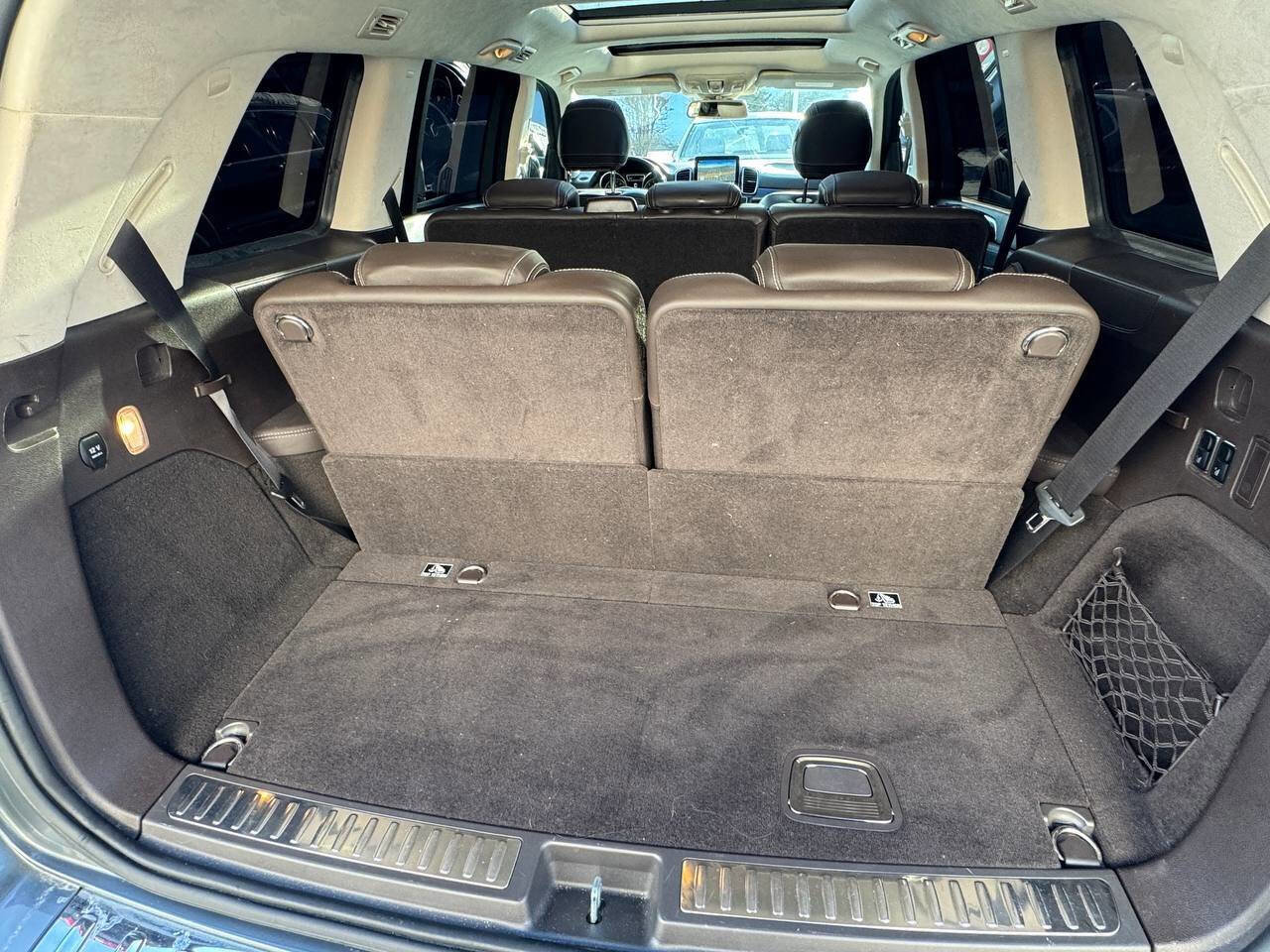 Used 2019 Mercedes-Benz GLS 450 4MATIC image 22