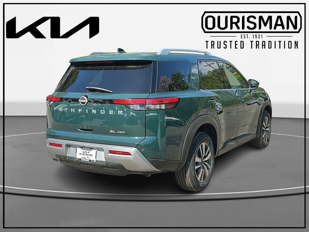 Used 2025 Nissan Pathfinder SL AWD/4WD image 4
