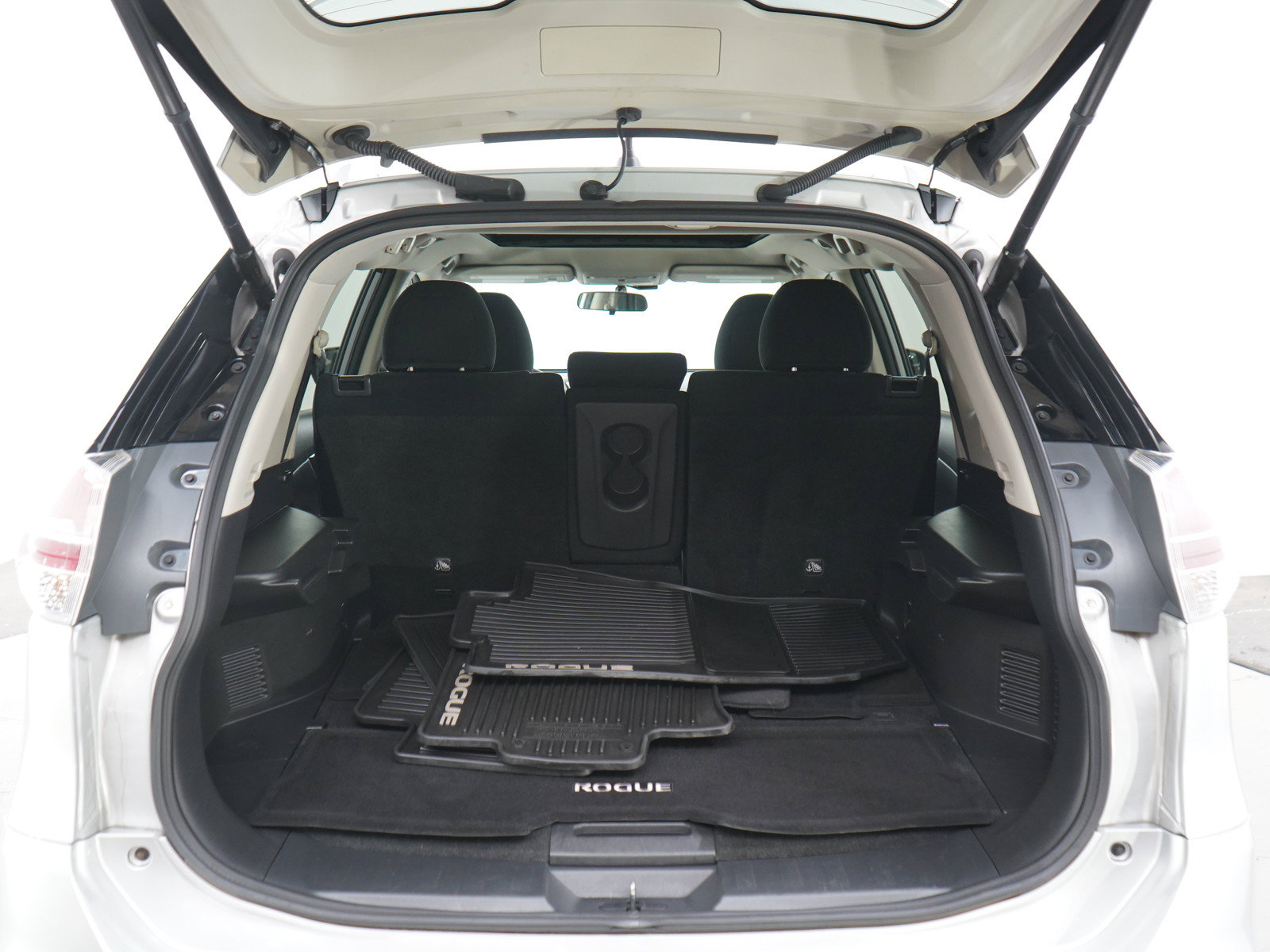 Used 2015 Nissan Rogue SV w/ SV Premium Package AWD/4WD image 15