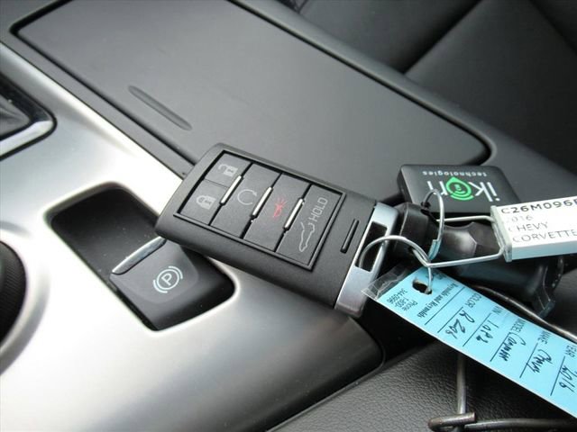 Used 2016 Chevrolet Corvette Z06 w/ Battery Protection Package image 33