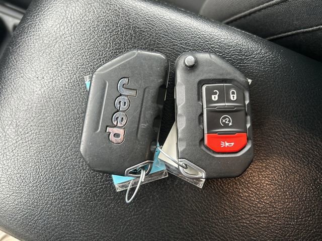 Used 2021 Jeep Wrangler Unlimited Sport image 32