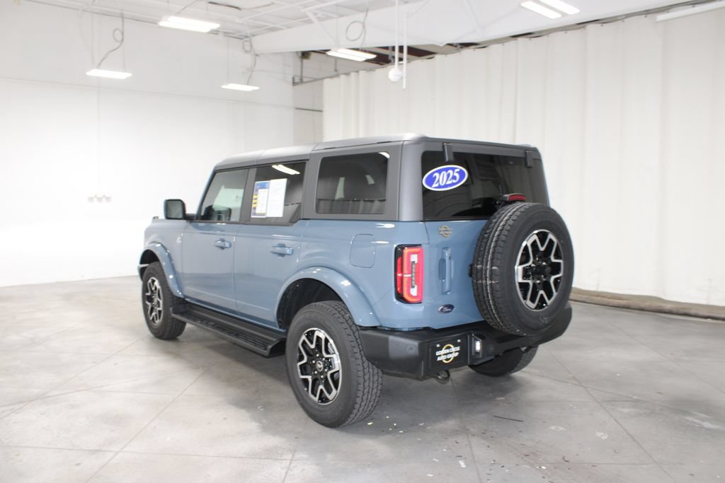 Used 2025 Ford Bronco Outer Banks AWD/4WD image 7