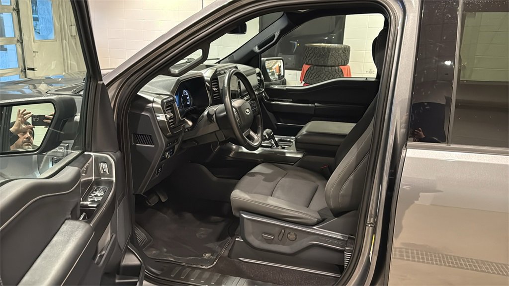 Used 2023 Ford F150 XLT w/ Equipment Group 302A High image 21