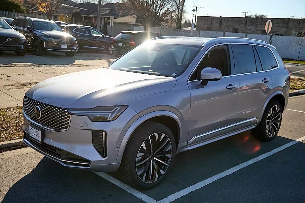 New 2026 Volvo XC90 B6 Plus w/ Protection Package image 5