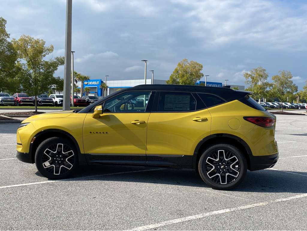New 2024 Chevrolet Blazer RS w/ Driver Confidence II Package image 34
