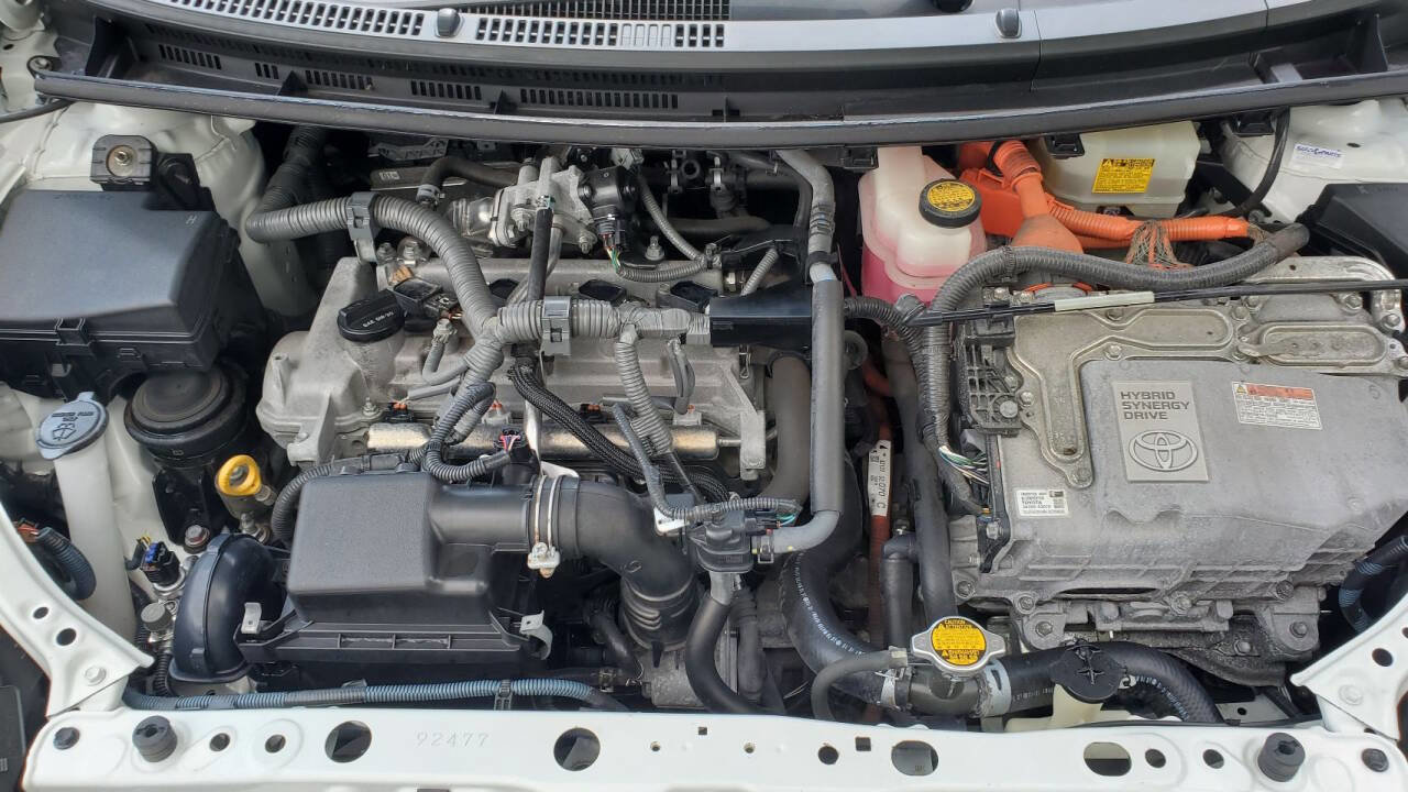 Used 2012 Toyota Prius C One image 22