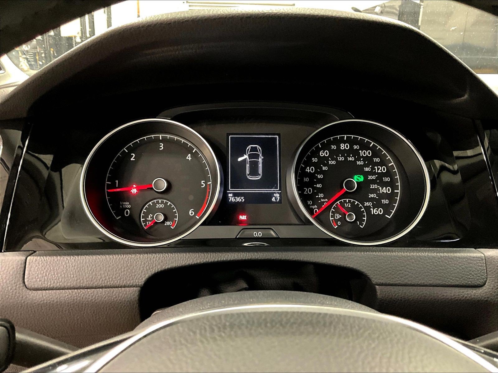 Used 2015 Volkswagen Golf TDI SEL w/ Lighting Package (SEL) FWD image 13
