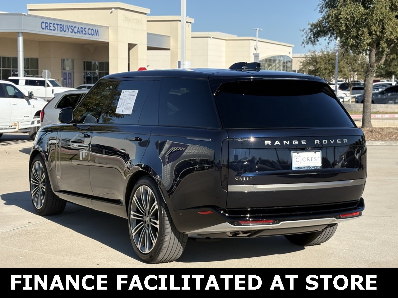 Used 2025 Land Rover Range Rover Long Wheelbase Autobiography image 5