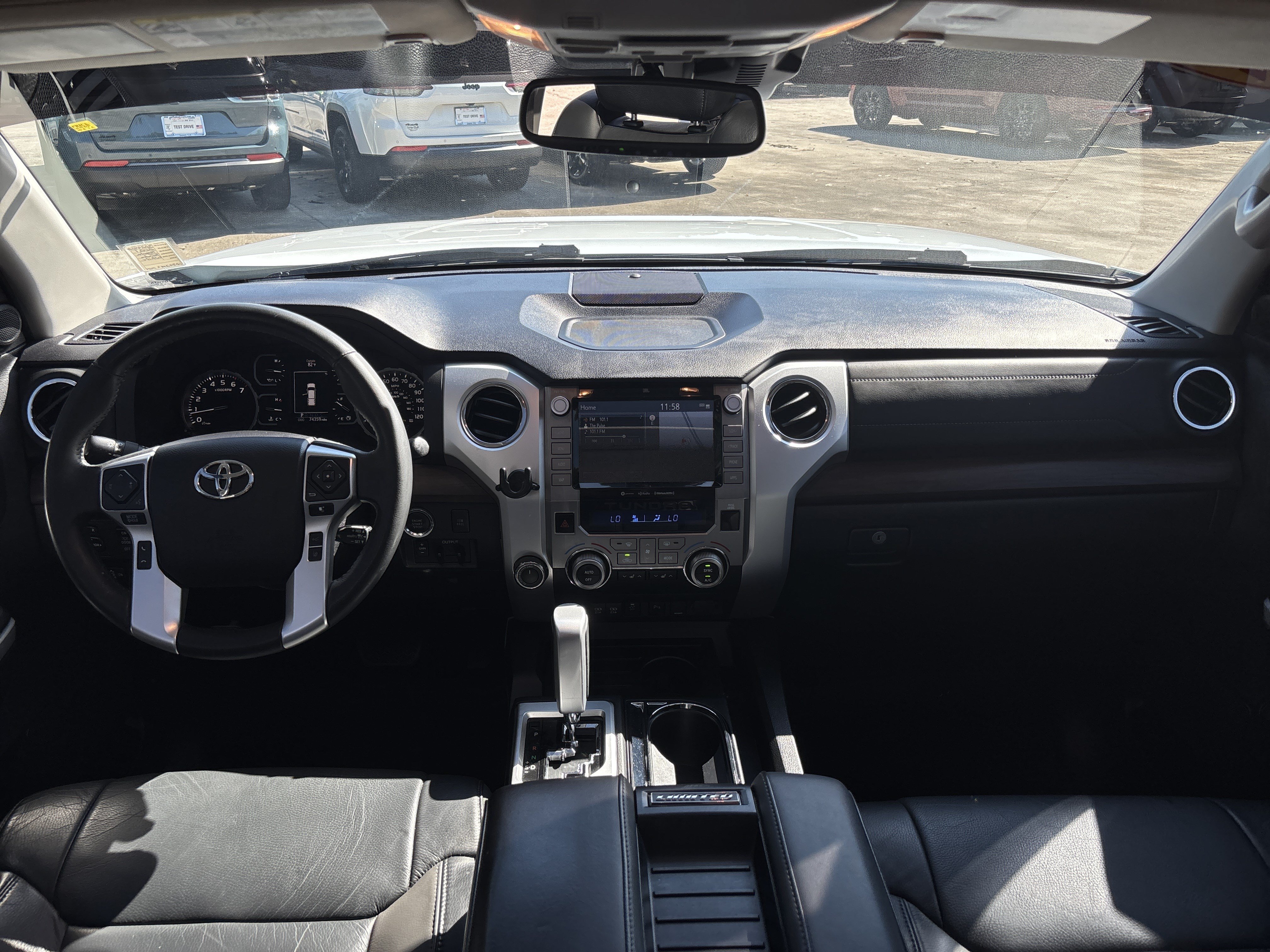 Used 2021 Toyota Tundra Limited w/ Limited Premium Package AWD/4WD image 18
