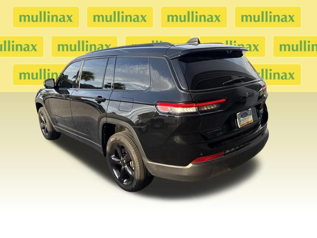 Used 2025 Jeep Grand Cherokee L Limited w/ Luxury Tech Group II RWD image 21