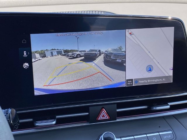 Used 2024 Hyundai Elantra SEL FWD image 25