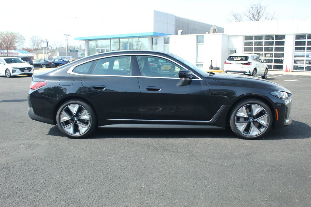 New 2026 BMW i4 xDrive40i w/ Premium Package AWD/4WD image 11