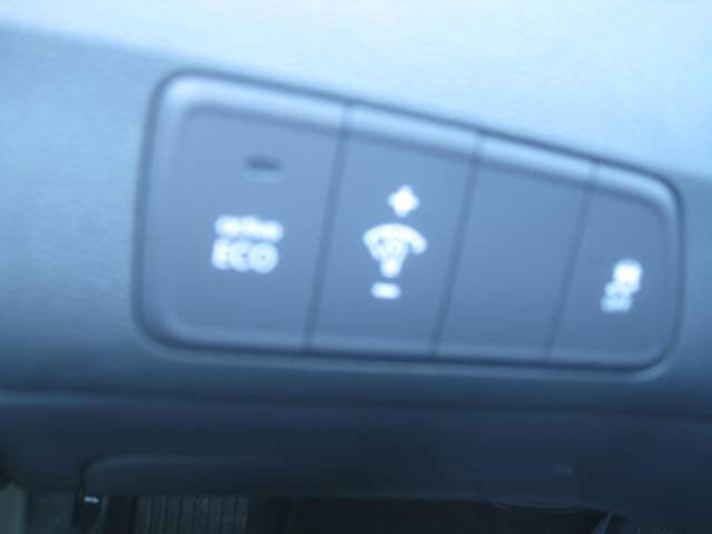 Used 2013 Hyundai Elantra GLS image 22