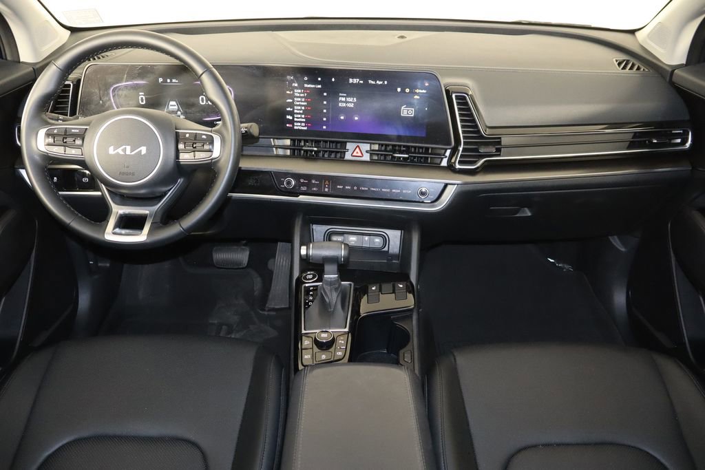Used 2025 Kia Sportage EX image 14