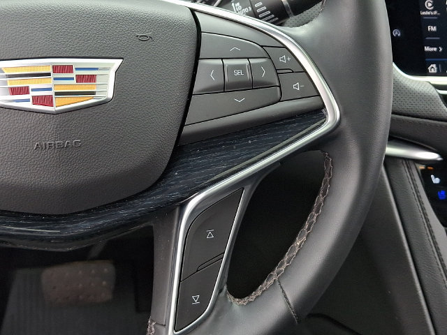 Used 2025 Cadillac XT5 Premium Luxury w/ LPO, Floor Liner Package AWD/4WD image 22