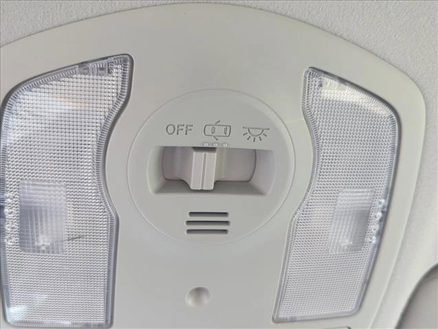 Used 2014 Toyota Prius Four FWD image 21