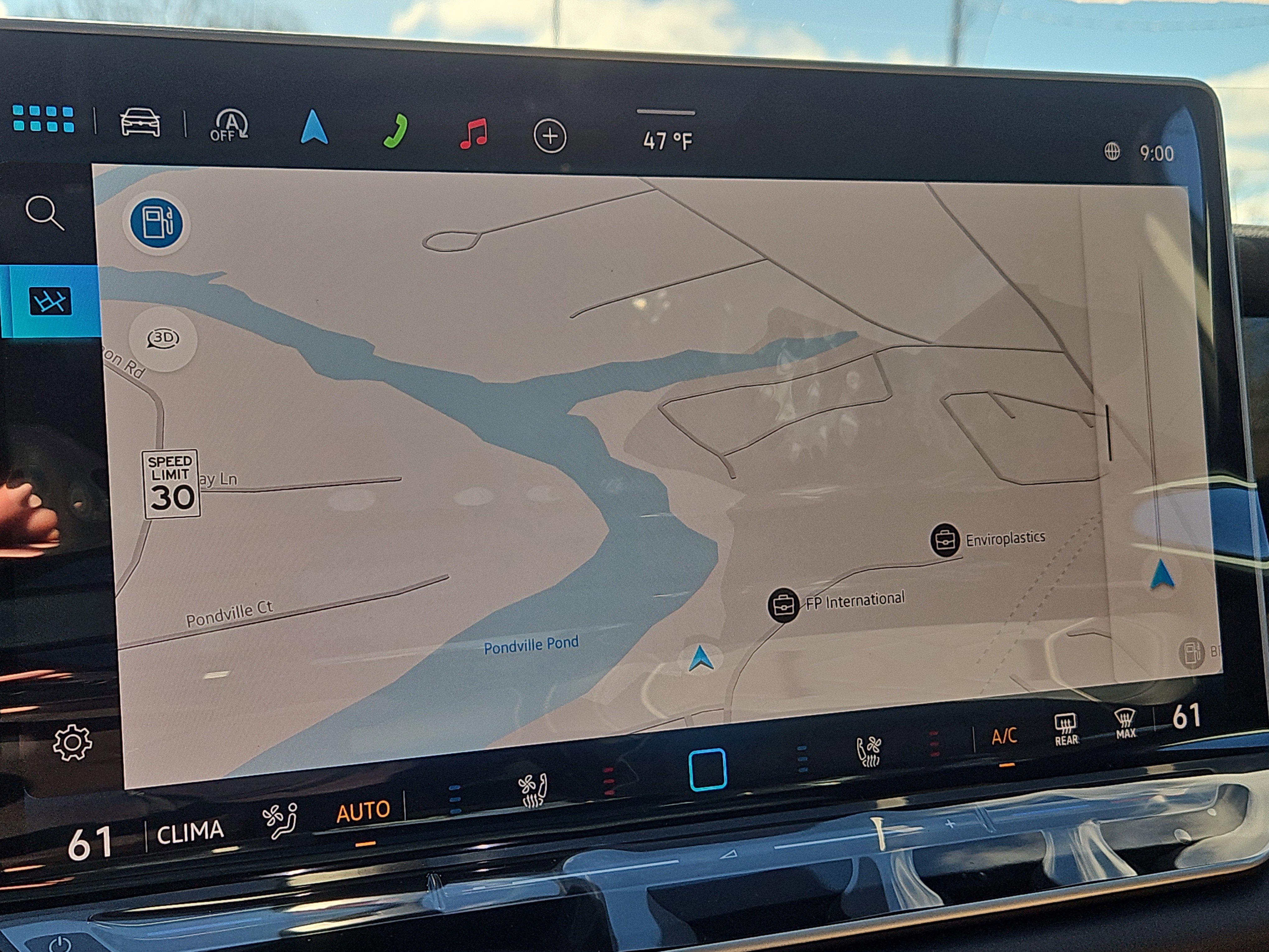 New 2026 Volkswagen Tiguan SEL R-Line image 9