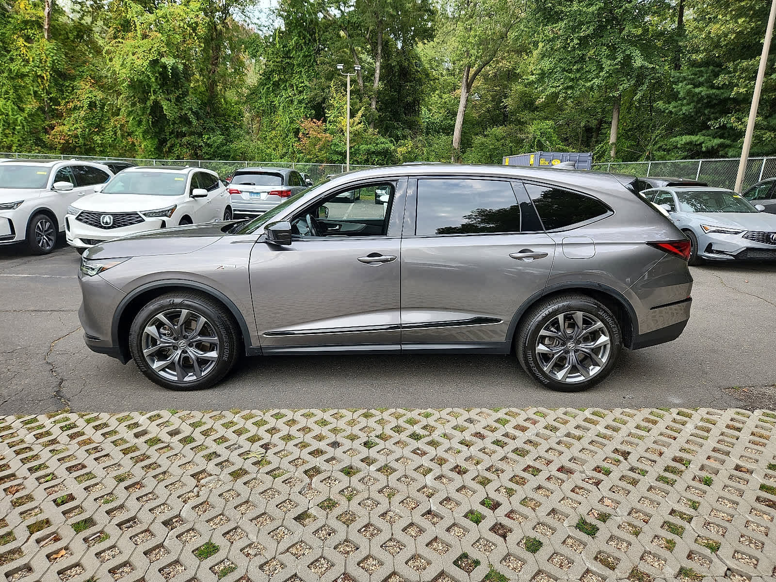 Used 2022 Acura MDX A-Spec image 8
